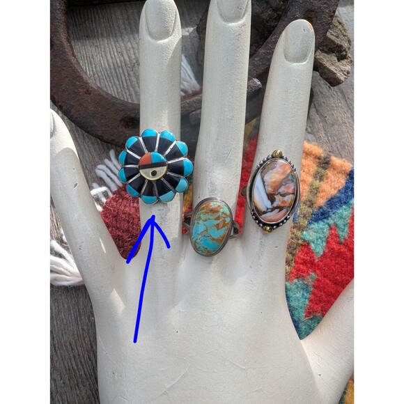 Vintage Sterling Silver Zuni Sunface Ring: Southwestern Inlay Ring - Picture 3 of 13